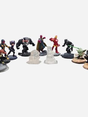 Disney Infinity Marvel Super Heroes 2.0 & 3.0 LOT